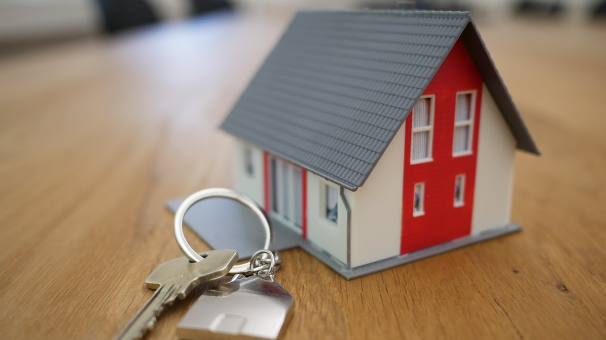 Real Estate Investing 101 — Canada and US